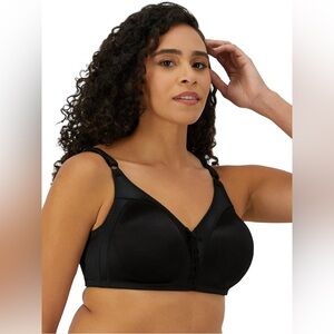 Bali Women’s Beautifully You Tailored Wireless Bra Black 40B NWT